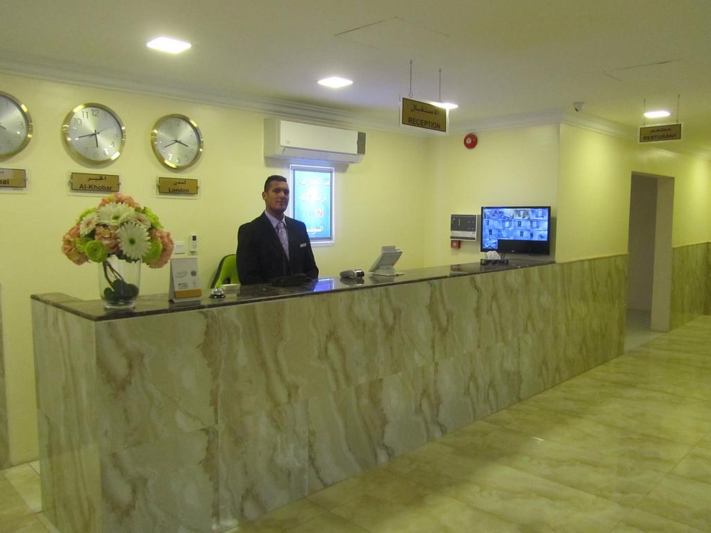 Jw Inn Hotel Nadinah Eksteriør billede